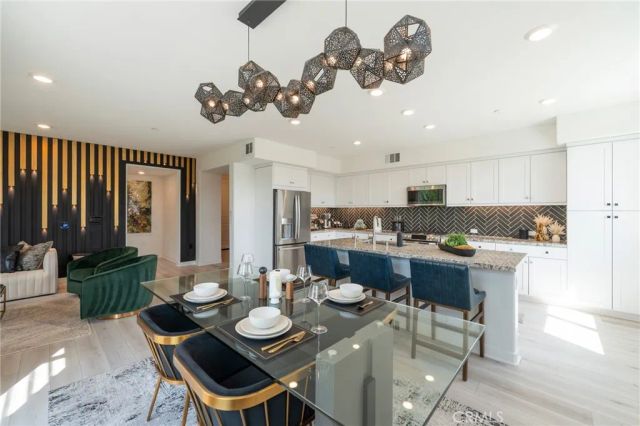 1867 S Union 64, Anaheim, CA 92805