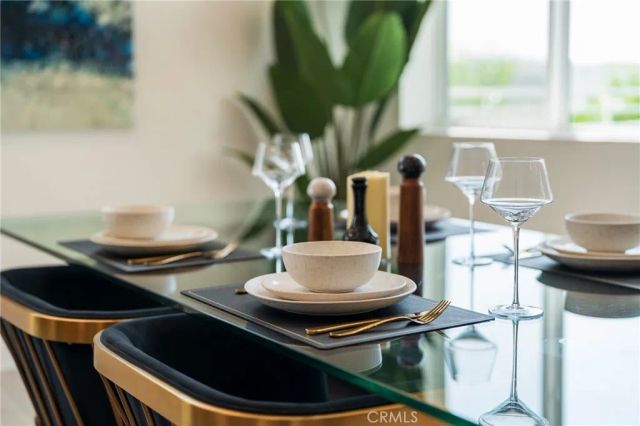 1867 S Union 64, Anaheim, CA 92805