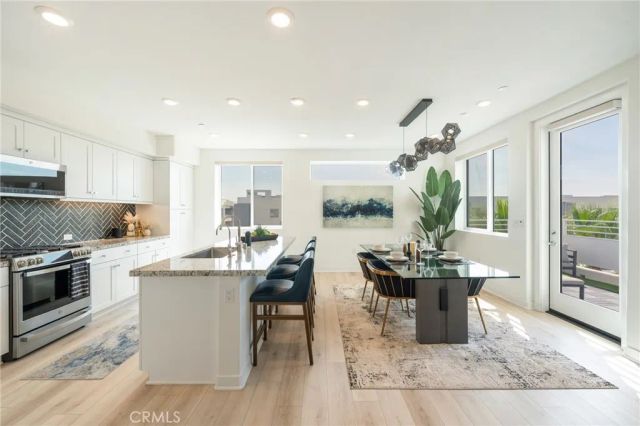 1867 S Union 64, Anaheim, CA 92805