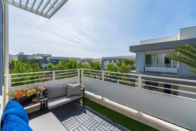 1867 S Union 64, Anaheim, CA 92805