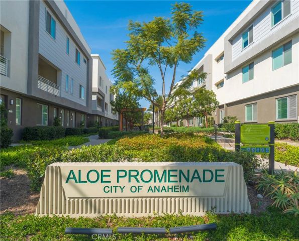 1867 S Union 64, Anaheim, CA 92805