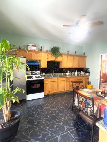 2632 S Austin Boulevard, Cicero, IL 60804