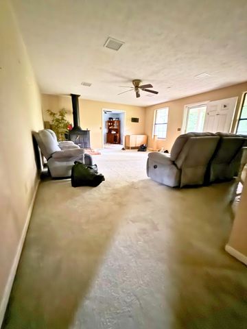 129 Oak St, Ashland City, TN 37015