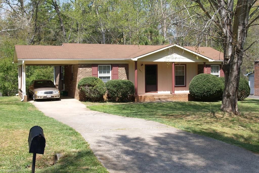 1447 Vestal Road, Winston-salem, NC 27045