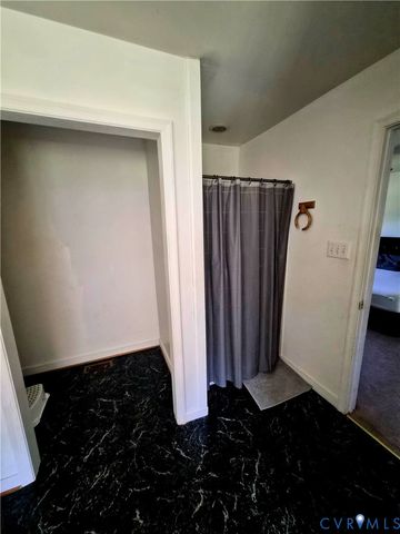 22040 Rowanty Rd, Carson, VA 23830