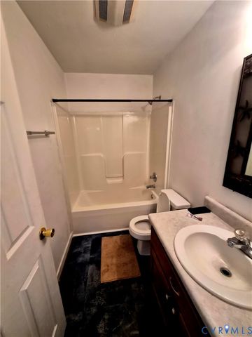 22040 Rowanty Rd, Carson, VA 23830