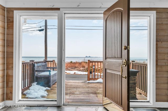 218 Beach Avenue, Leonardo, NJ 07737