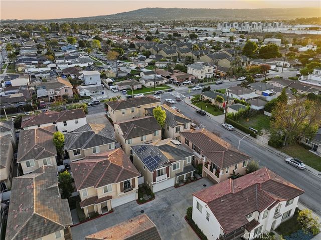 22764 Meyler, Torrance, CA 90502