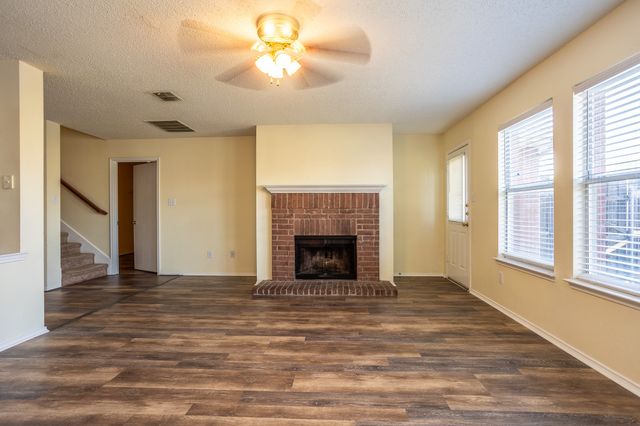 2415 Mallory Lane, Lancaster, TX 75134