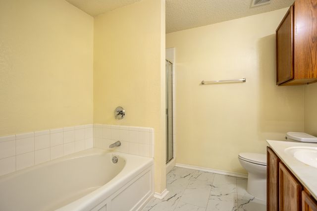 2415 Mallory Lane, Lancaster, TX 75134