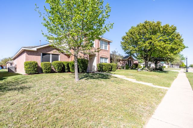 2415 Mallory Lane, Lancaster, TX 75134