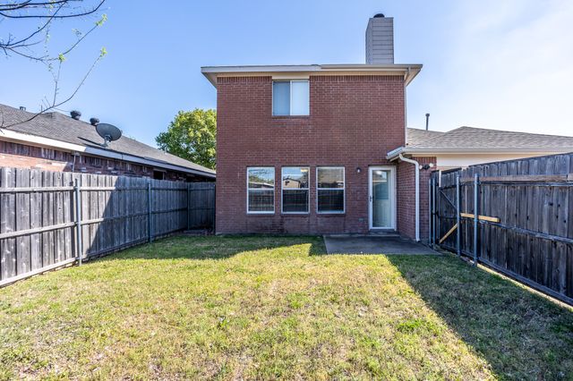 2415 Mallory Lane, Lancaster, TX 75134