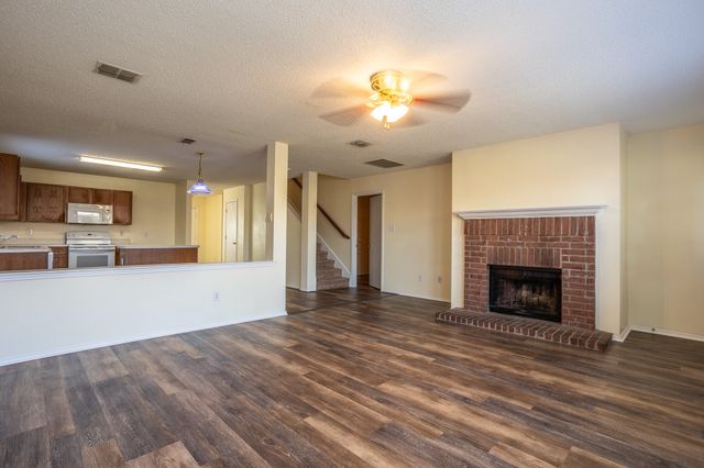 2415 Mallory Lane, Lancaster, TX 75134