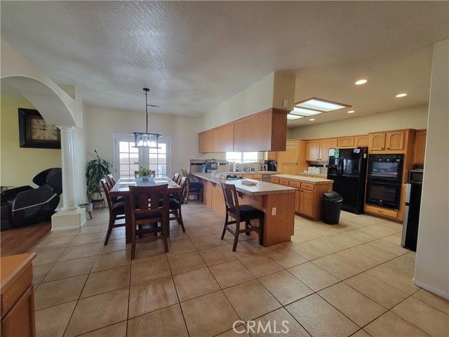 7022 Rio Vista, Hesperia, CA 92345
