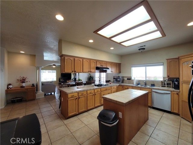 7022 Rio Vista, Hesperia, CA 92345