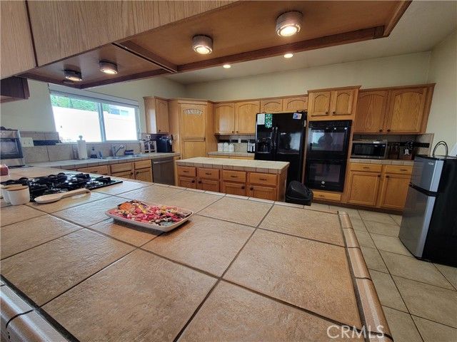 7022 Rio Vista, Hesperia, CA 92345