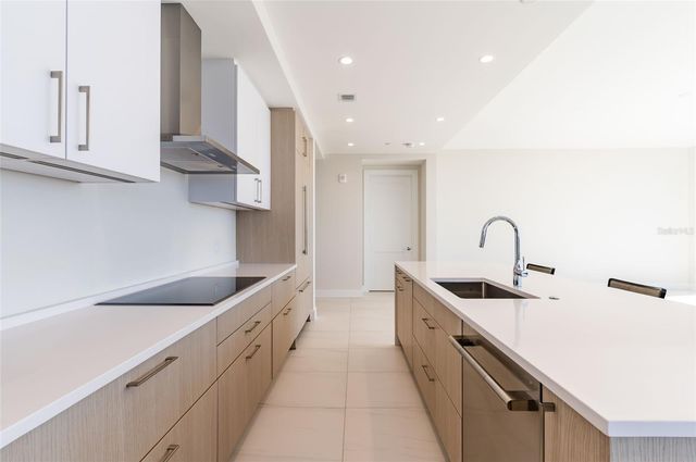 275 1ST AVE SOUTH 2606, St Petersburg, FL 33701