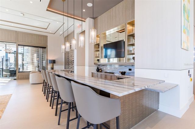 275 1ST AVE SOUTH 2606, St Petersburg, FL 33701