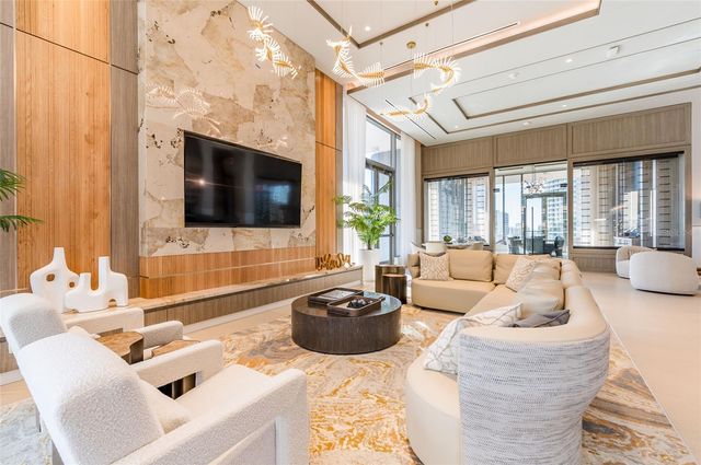 275 1ST AVE SOUTH 2606, St Petersburg, FL 33701