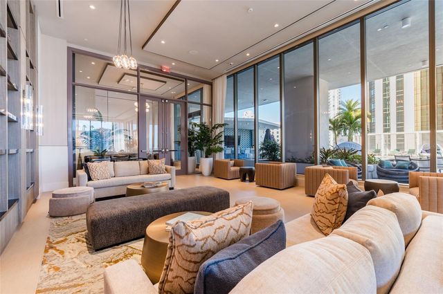 275 1ST AVE SOUTH 2606, St Petersburg, FL 33701