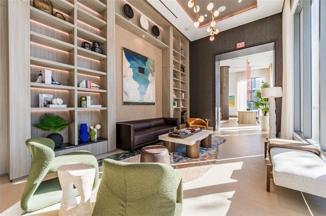 275 1ST AVE SOUTH 2606, St Petersburg, FL 33701