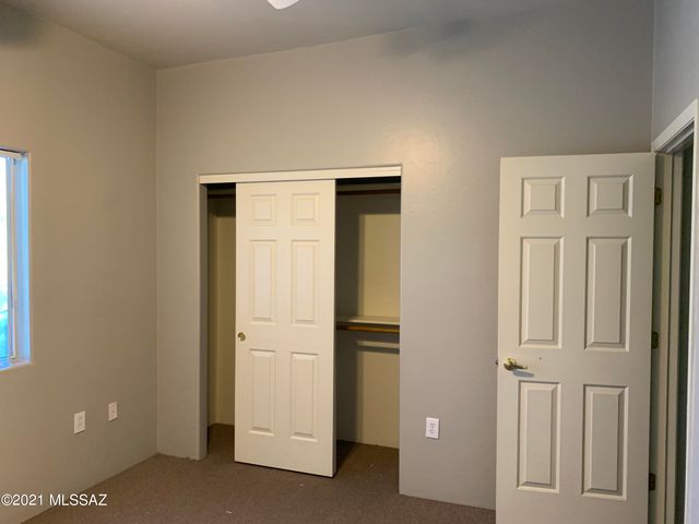 1054 N Pressyc Place, Tucson, AZ 85710