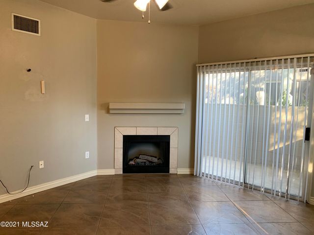 1054 N Pressyc Place, Tucson, AZ 85710