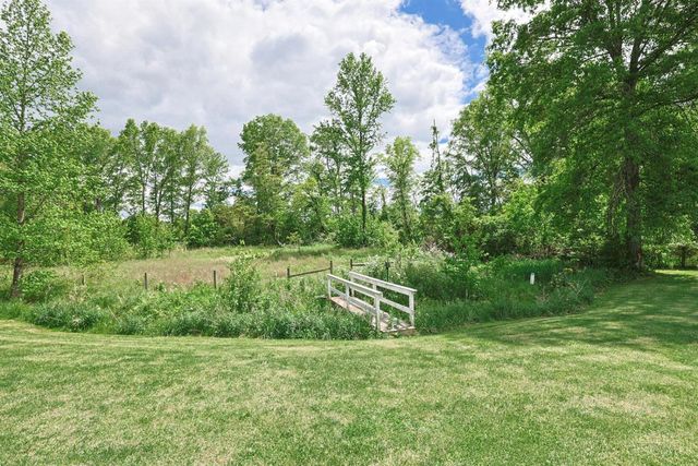 2715 St Rt 232, Bethel, OH 45106