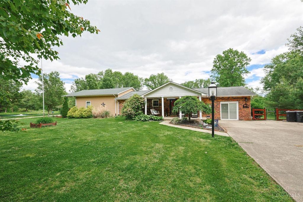 2715 St Rt 232, Bethel, OH 45106