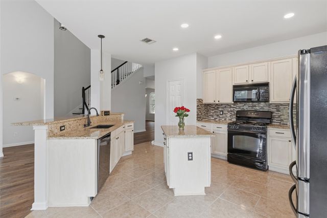 1271 Stone Rim LOOP, Buda, TX 78610