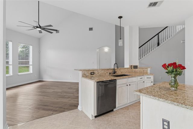 1271 Stone Rim LOOP, Buda, TX 78610