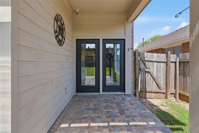 1271 Stone Rim LOOP, Buda, TX 78610
