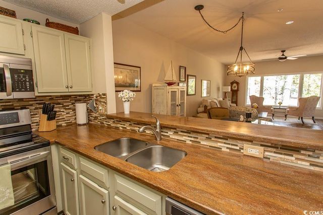 1221 Tidewater Dr Apt 1922, North Myrtle Beach, SC 29582