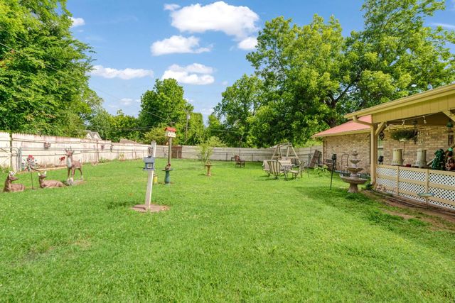 203 1st Street NW, Detroit, TX 75436