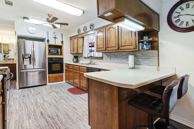 203 1st Street NW, Detroit, TX 75436