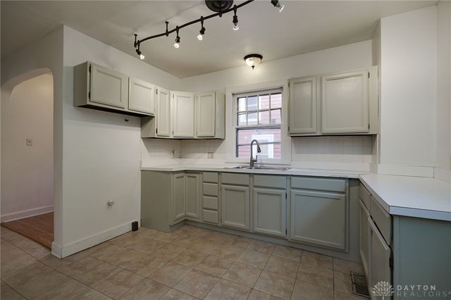 121 Marson Drive, Dayton, OH 45405