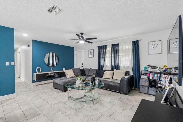 1129 4TH AVENUE W, Palmetto, FL 34221