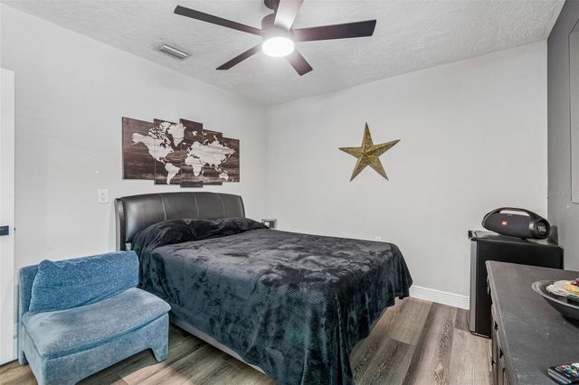 1129 4TH AVENUE W, Palmetto, FL 34221