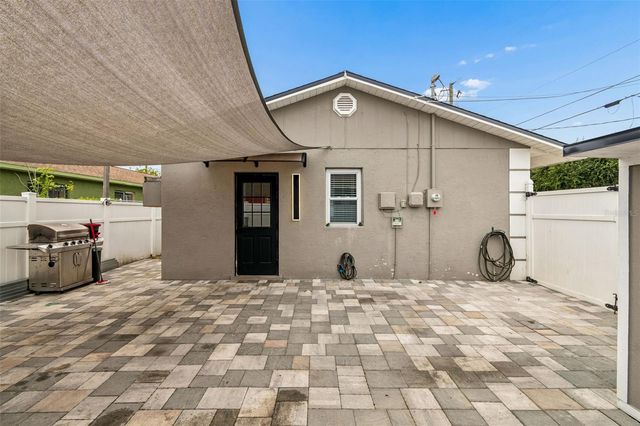 1129 4TH AVENUE W, Palmetto, FL 34221