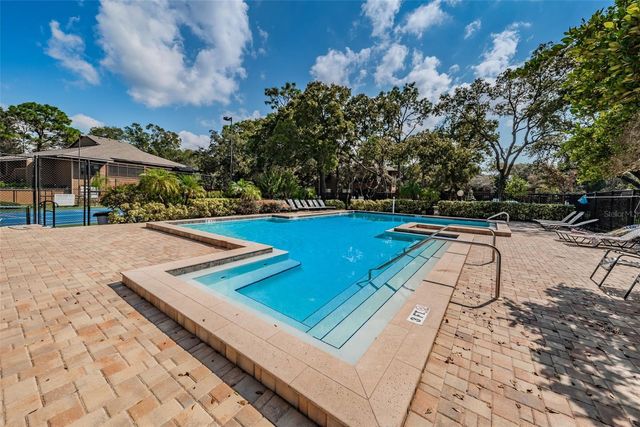 2205 LENNOX ROAD E 2205, Palm Harbor, FL 34683