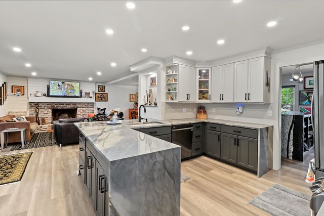 1391 Parkshore Drive, Charleston, SC 29407