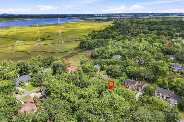 1391 Parkshore Drive, Charleston, SC 29407