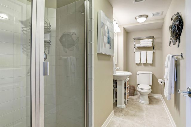 801 E Beach Drive TW0600, Galveston, TX 77550