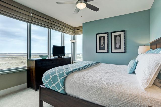 801 E Beach Drive TW0600, Galveston, TX 77550