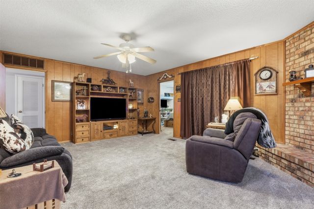 1117 Sheridan Lane, Cleburne, TX 76033