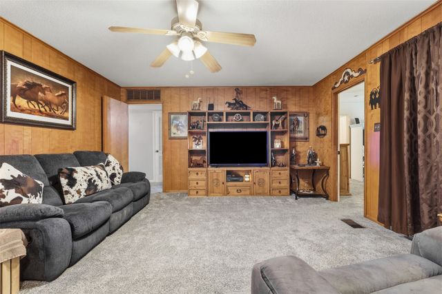 1117 Sheridan Lane, Cleburne, TX 76033