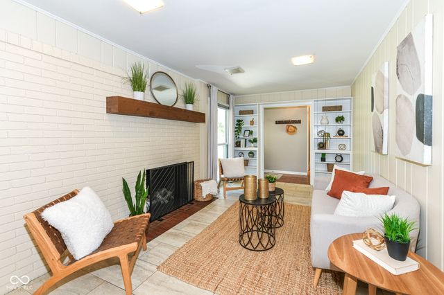 6905 Munsee Lane, Indianapolis, IN 46260