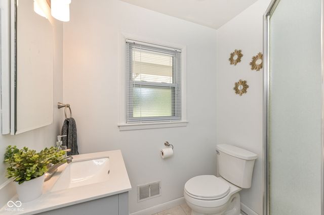 6905 Munsee Lane, Indianapolis, IN 46260