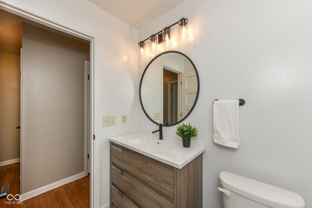 6905 Munsee Lane, Indianapolis, IN 46260