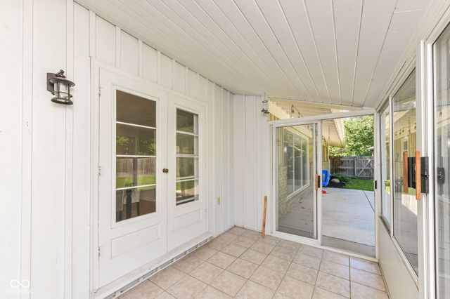 6905 Munsee Lane, Indianapolis, IN 46260